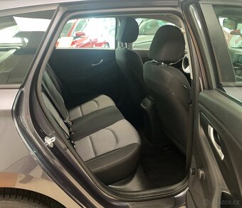 Hyundai i30 1.4i, 73 kW - 12