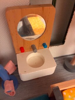 Handmade domeček pro panenky - 12