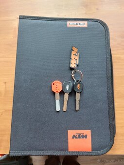 KTM 1290 SUPER DUKE R - 12