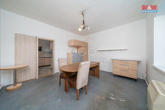 Prodej rodinného domu, 168 m², Lobodice - 12