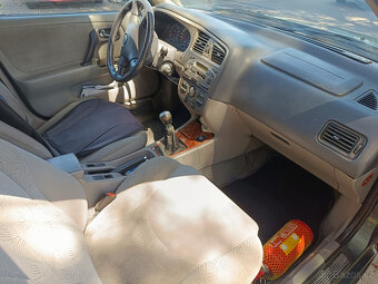 NISSAN PRIMERA kombi - 12