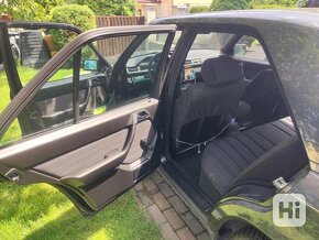 MERCEDES BENZ 124 (rok 1987) - 12