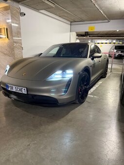 PORSCHE TAYCAN CROSS TURISMO 4S PLUS- NETTO 1,6 Mio.Kč - 12