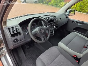 VW Caravelle T5 2.0TDI 103kW 4x4,9.míst,tažné,serviska - 12