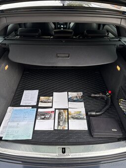 Audi A4 Avant 2.0 TDI 3X S-LINE - 12