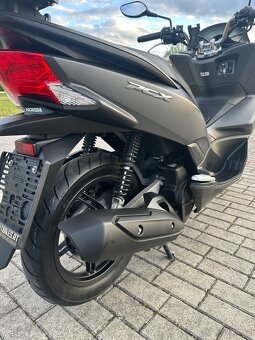 Honda PCX 125 - 12