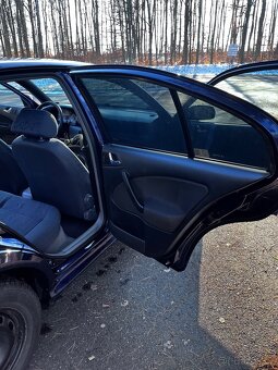 Octavia 1, modrá metalíza,1.6 55kw, 159 000km - 12