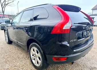 Volvo XC60 Kinetic AWD 2,4d 120kw - 12