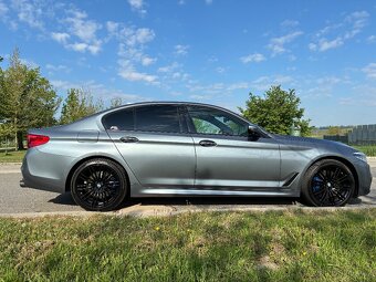 BMW 540i xDrive Individual - 12