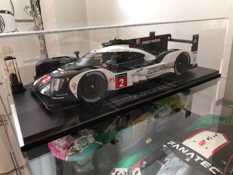 Modely aut 1:18 - 12
