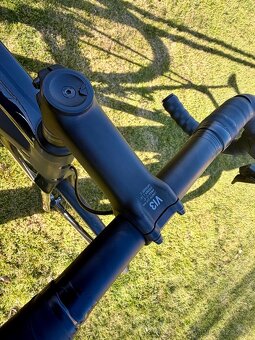 Canyon Endurance CF7 eTap - 12