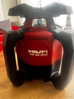 Hilti PR 30 HVS A12 rotační laser s latí a stativem - 12