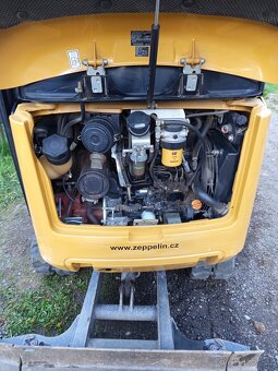 Prodám mini bagr CAT Caterpillar 302.2 D - 12