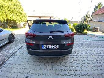 Hyundai Tucson 1,6 benzín 130 kw - 12