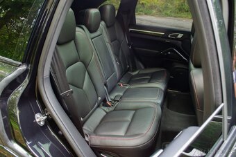 Porsche Cayenne S 4.2 Diesel II FL - 12
