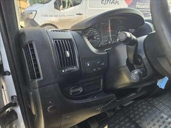 Citroën Jumper 3,0 L4H2 6 míst - 12