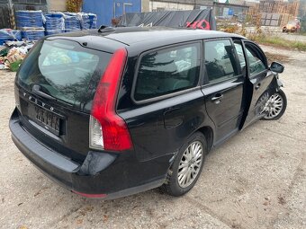 Volvo V50 2010 , 2.0 TDI 100kw - 12