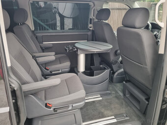 VW Multivan 2.0TDi 103kW DSG 7 míst - 12