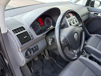 Volkswagen VW Touran 1.4 TSI 103kW 2010 148tkm 7míst - 12