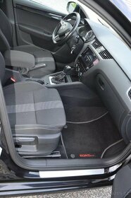Škoda Octavia combi  4x4 110 kW DSG Black line 2018 - 12