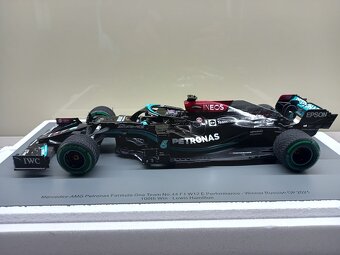 F1 MERCEDES W12 HAMILTON VÍTĚZ GP RUSKA 2021 SPARK 1:18 - 12