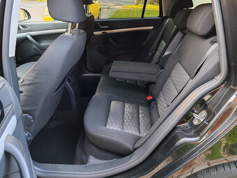 benzínová Škoda Octavia 2 Faceli 1.6 Mpi 115000km bez koroze - 12