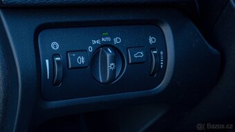 Volvo V40 D2 Momentum - 12