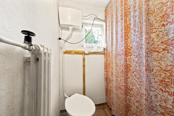 Rodinný dům s udržovanou zahradou v obci Vojkovice – ihned k - 12