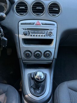 PEUGEOT 308 KOMBI, 1.6 benzín, NOVÁ STK, tažné zařízení - 12