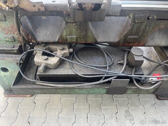 Soustruh SN 50B /1000 - 12