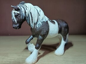SCHLEICH a COLLECTA Koně - 12