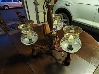 Jídelní sestava Bonanza - stůl, židle, stěna, lustr - 12