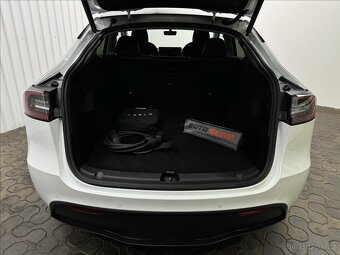 Tesla Model Y Long Range AWD Bílá Perleť - 12