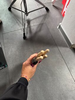 elektronická bicí souprava Alesis Debut Kit.+ stolička - 12