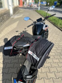 CFMOTO 300 Nk - 12