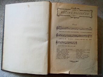 Stare zaujimave knihy + STARE POVESTI CESKE - 12