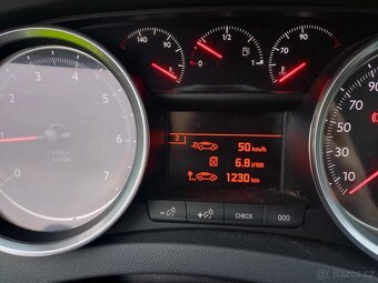 Peugeot 508sw 2011 1.6 THP 115kw - 12