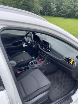 Hyundai i30 85kw 1.6crdi - 12