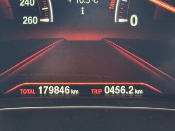BMW Řada 7, 750i xDrive, 330kW - 12
