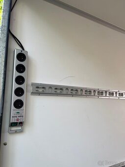 Skříňový přívěs Blyss 1300 kg - 12