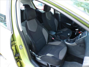 Peugeot 308 1,6 HDI KLIMATIZACE - 12