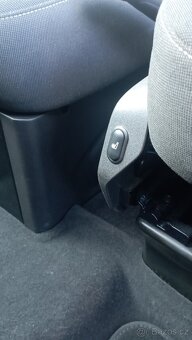 Ford Tourneo Custom 2.2 tdci - 12
