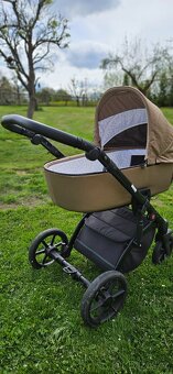 Kočárek po jednom dítěti - 12