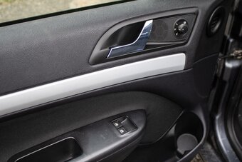 Škoda Octavia 2 z roku 2007 - 12