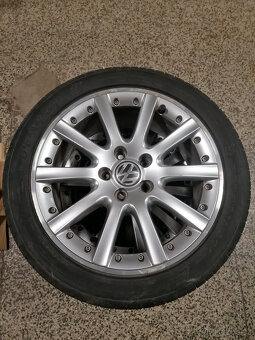 VOLKSWAGEN GOLF 5  1.9 TDi - 12