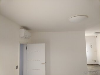 Nadstandardní 3kk 96m2 + 30m2 terasa, centrum, výhled na UH - 12