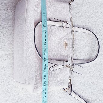 Kožená kabelka crossbody Coach - 12
