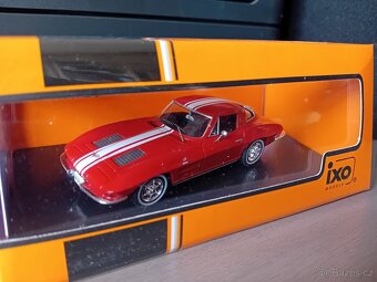 Škoda, BMW, Chevrolet, Volha, VW, Ford a Jaguar   1:43  IXO - 12