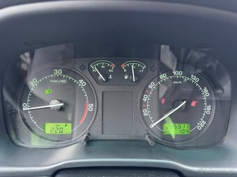 Škoda Octavia kombi 1,9 tdi 66kw, r.v.2002, nová STK - 12