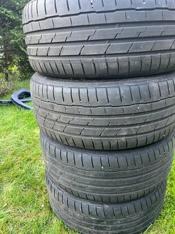Prodám kompletní sadu alu kol 5x112/17 pneu 225-50-17 - 12